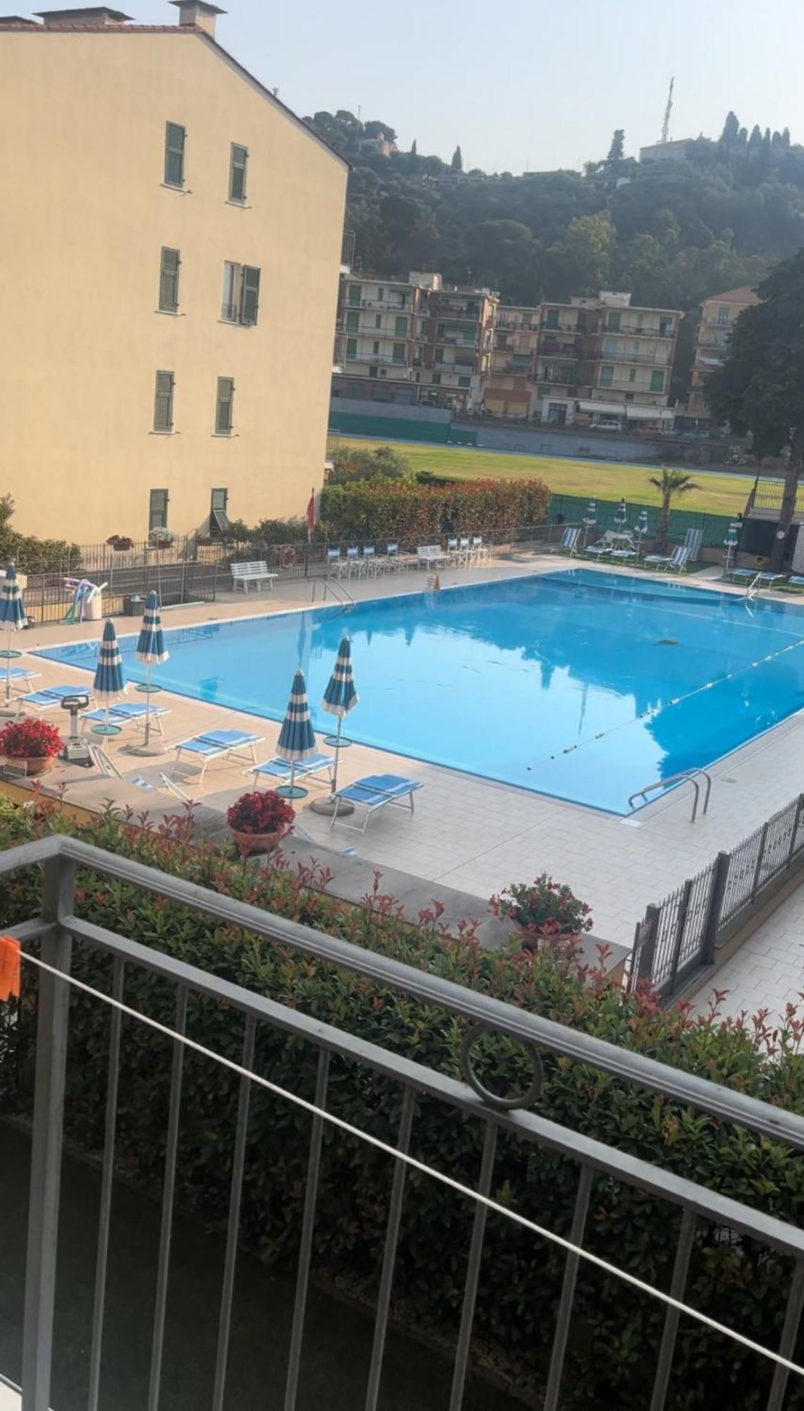 Studio Mer Piscine Cala Di Sole Imperia Italie Mono Locale Une Seule Piece Exteriér fotografie